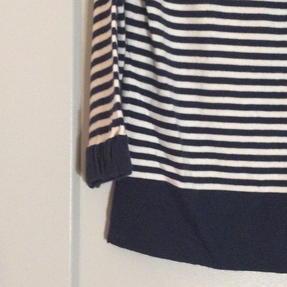 Pr of retro cardigan sweaters - Picture 8 of 10